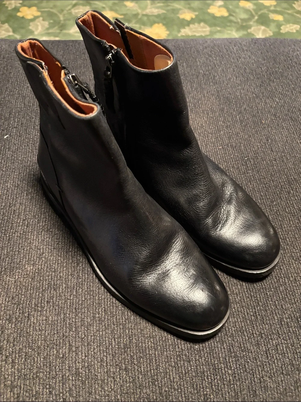 Franco Sarto sleek black